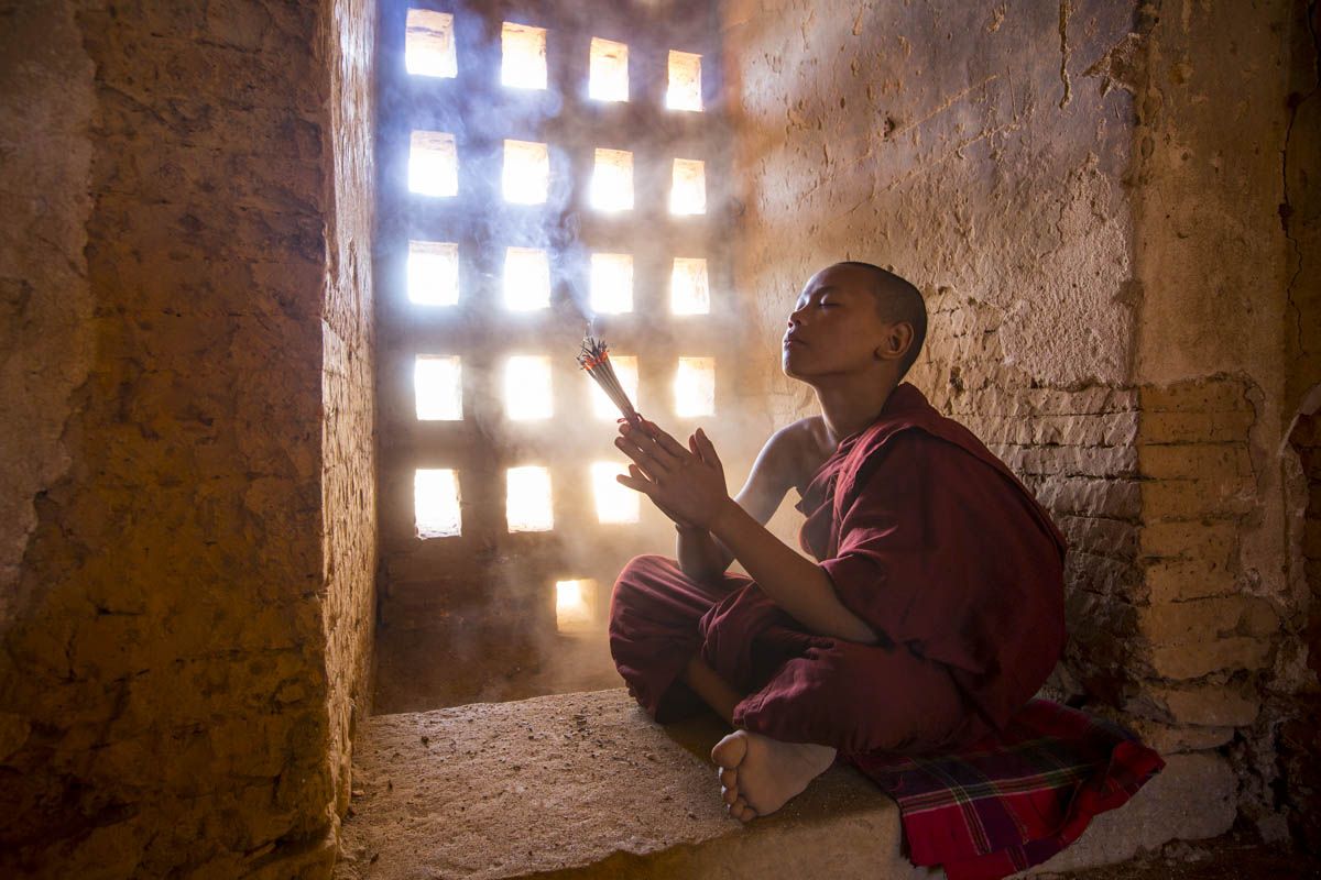 Shawn Talbot Kelowna Commercial Photographer Praying Buddhist
