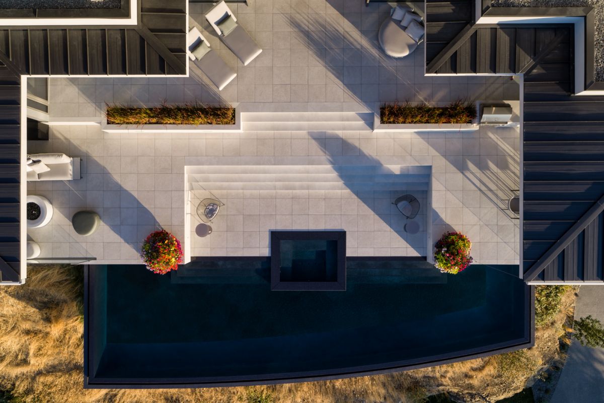 Shawn-Talbot-Photography-aerial-luxury-residential-patio-infinity-pool-kelowna