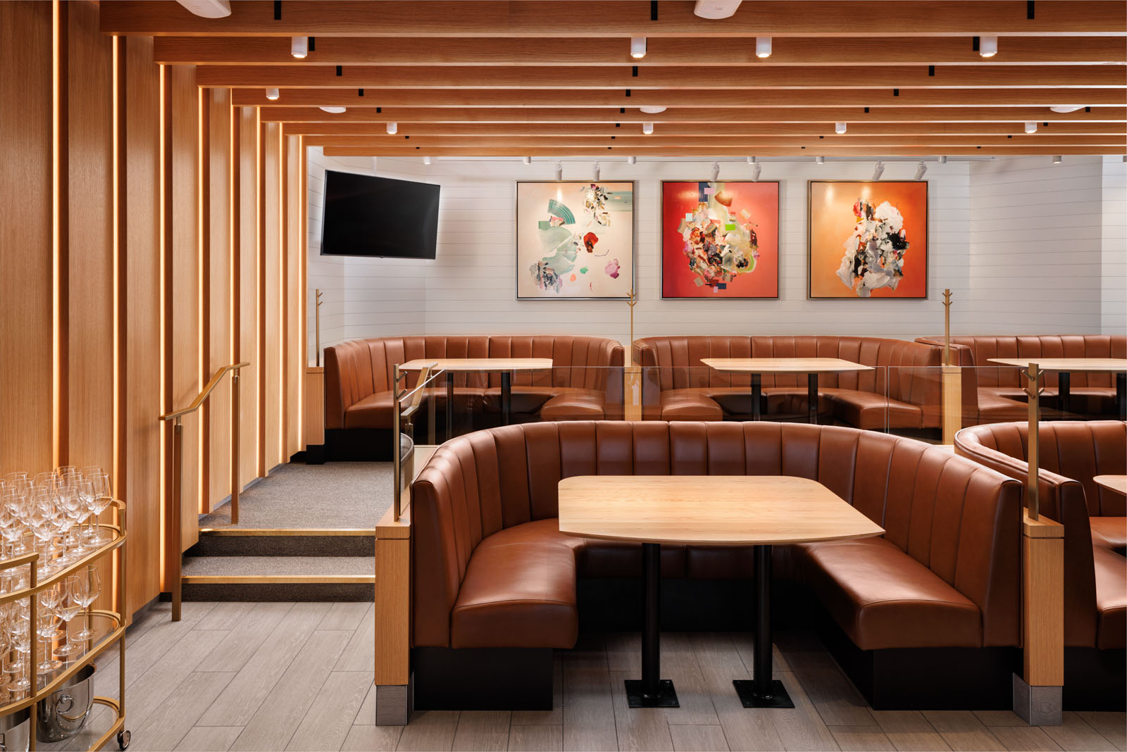 King Taps Kelowna Architectural Interior of Restaurant Seating. Features Interior Design, Booth Seating, Artwork and Construction Quality.